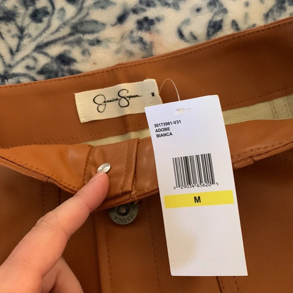 NEW Jessica Simpson Vegan Leather Skirt - Picture 2 of 3